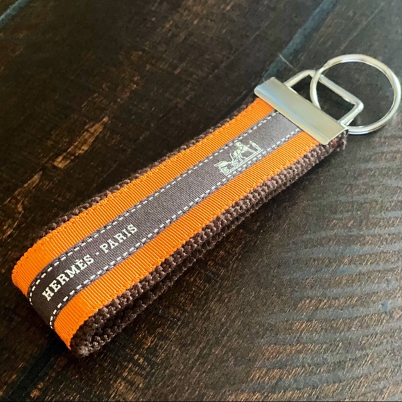 COPY - Authentic Designer Ribbon on key chain - Picture 1 of 3